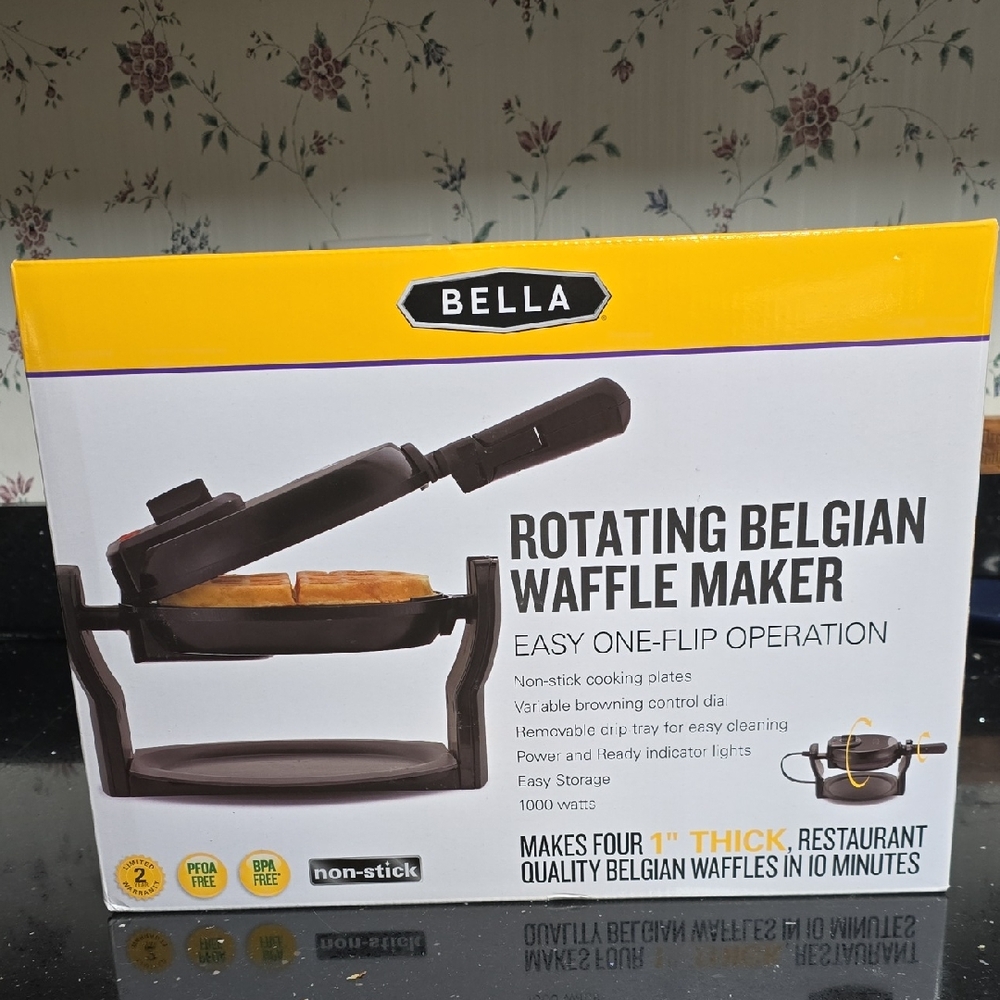 NIB. Bella Rotating Belgium Waffle Maker